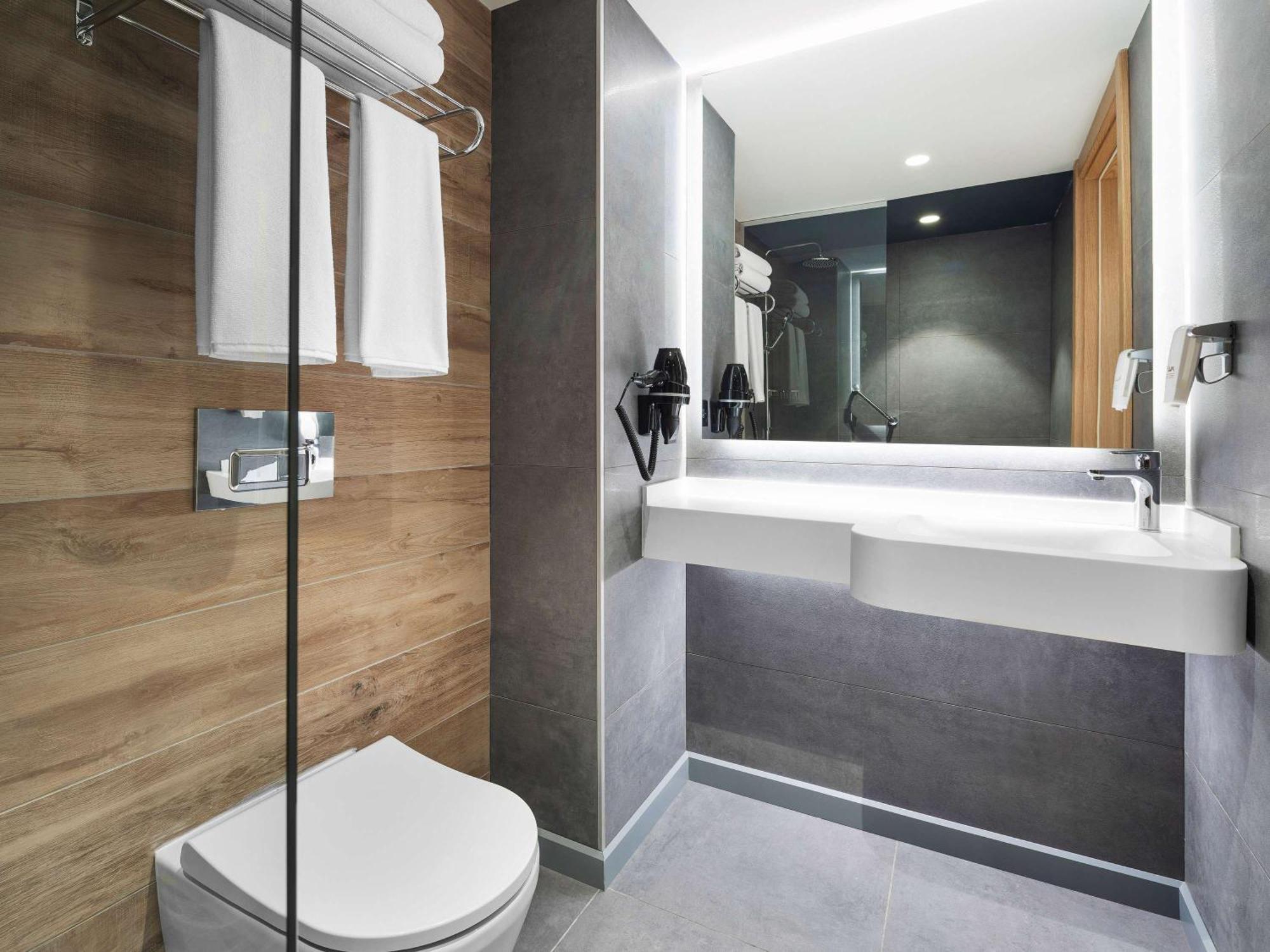 Hotel Ibis Istanbul Sisli Zewnętrze zdjęcie