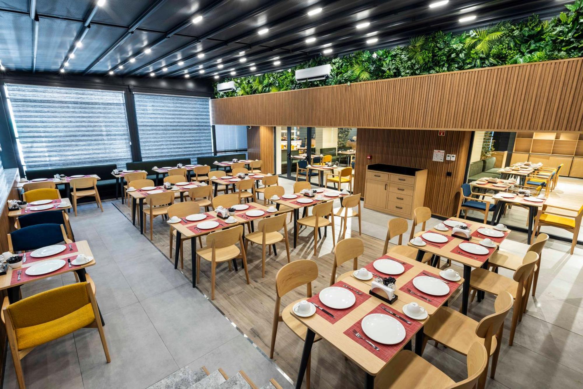 Hotel Ibis Istanbul Sisli Zewnętrze zdjęcie
